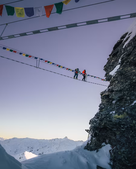 Winterklettersteig in Hochfügen mit 2 Kletterern